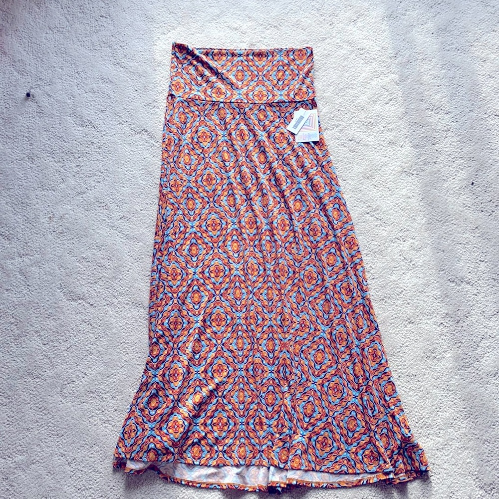 LulaRoe Maxi! Fun arrow design!